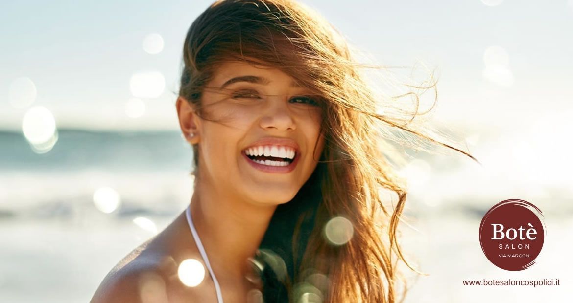 Clicca per leggere tutto l'articolo: 10 consigli per mantenere i tuoi capelli favolosi anche in vacanza