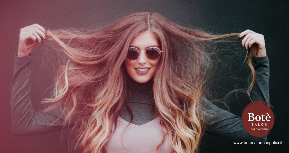 Clicca per leggere tutto l'articolo: Tre cose che DEVI iniziare a fare sui tuoi capelli